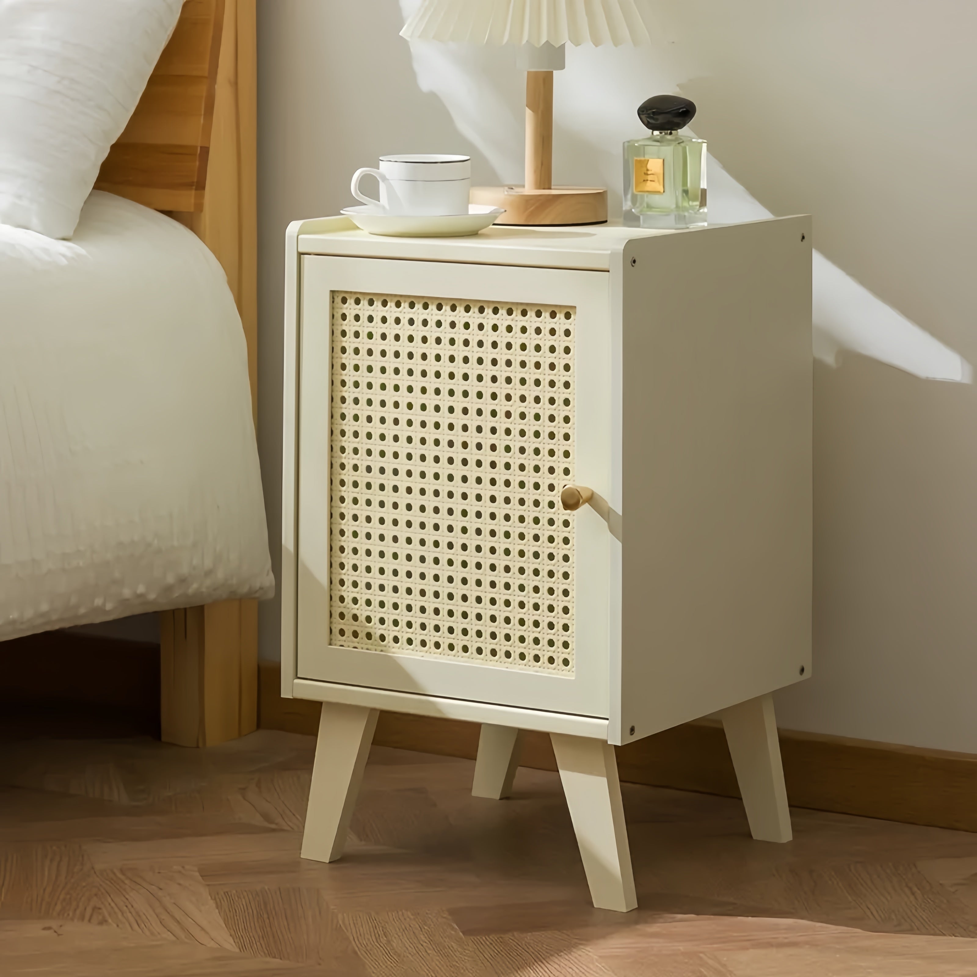 Creamy-Style Bamboo Nightstand – Small Bedroom Storage Cabinet