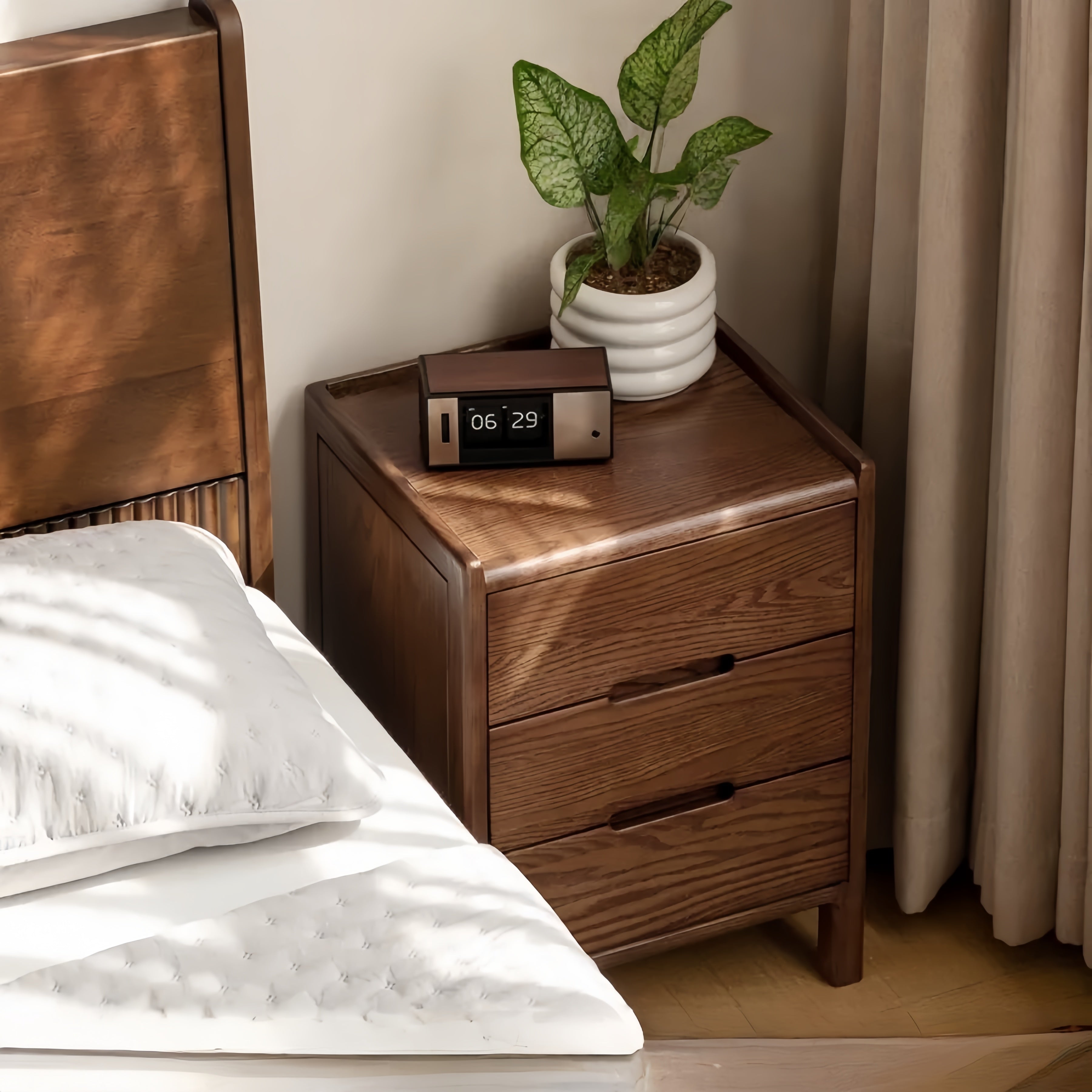 Solid Wood Nightstand – Oak Bedside Storage Cabinet
