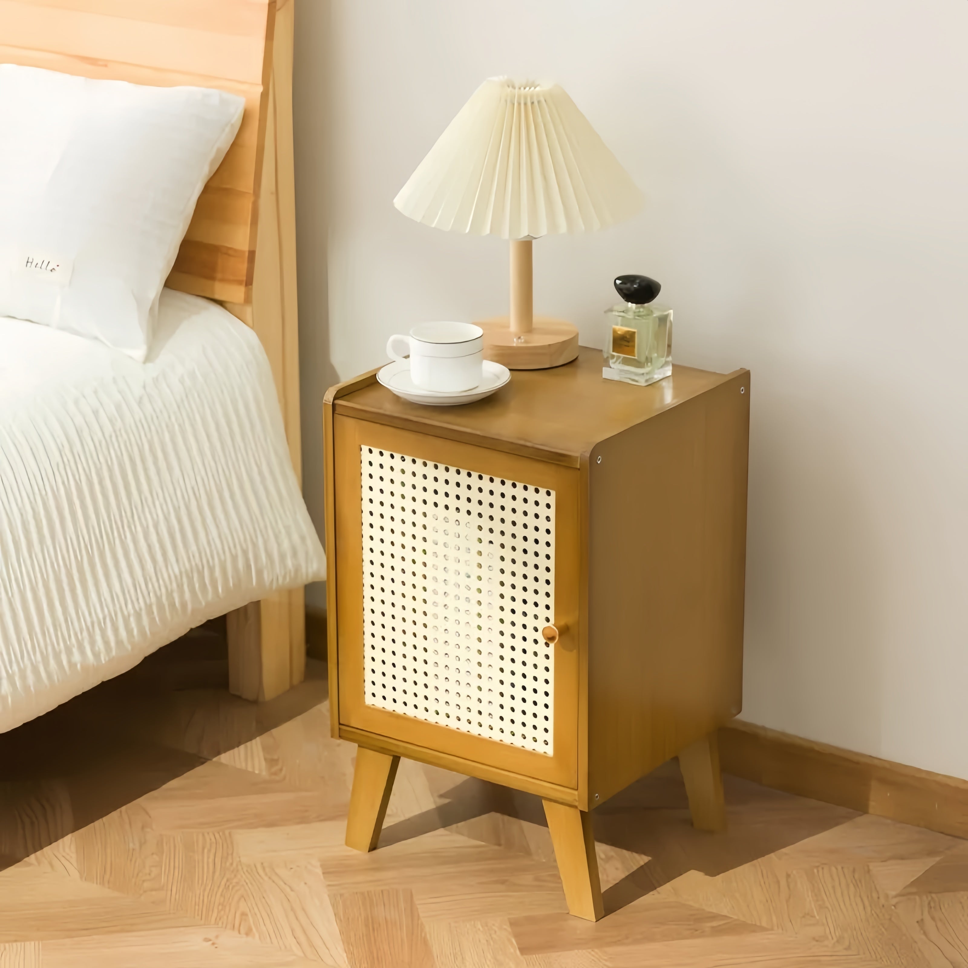 Creamy-Style Bamboo Nightstand – Small Bedroom Storage Cabinet